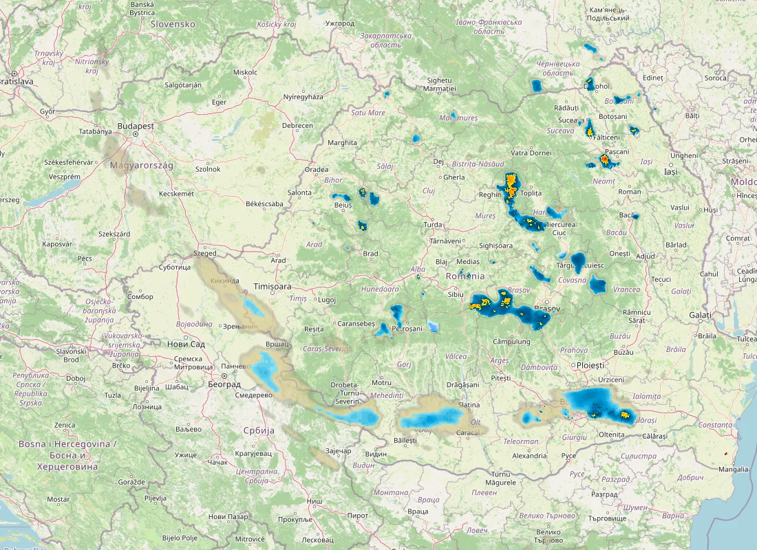 Hartă radar RainViewer cu precipitațiile din România pentru buletinul Meteo agricol România de la ora 18:00.