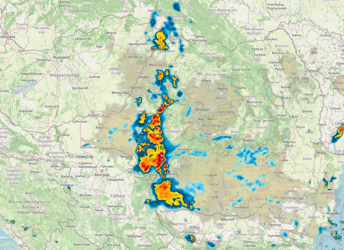 Hartă radar RainViewer cu precipitațiile din România pentru buletinul Meteo agricol România de la ora 05:00.
