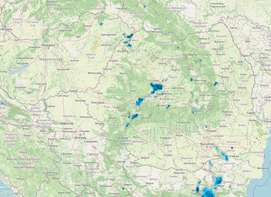 Hartă radar RainViewer cu precipitațiile din România pentru buletinul Meteo agricol România de la ora 12:00.