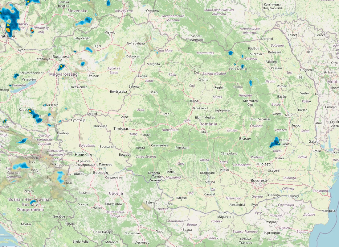 Hartă radar RainViewer cu precipitațiile din România pentru buletinul Meteo agricol România de la ora 18:00.
