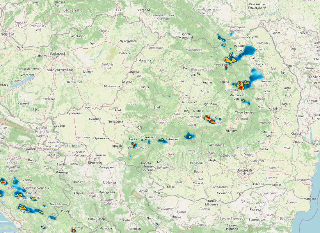 Hartă radar RainViewer cu precipitațiile din România pentru buletinul Meteo agricol România de la ora 18:00.