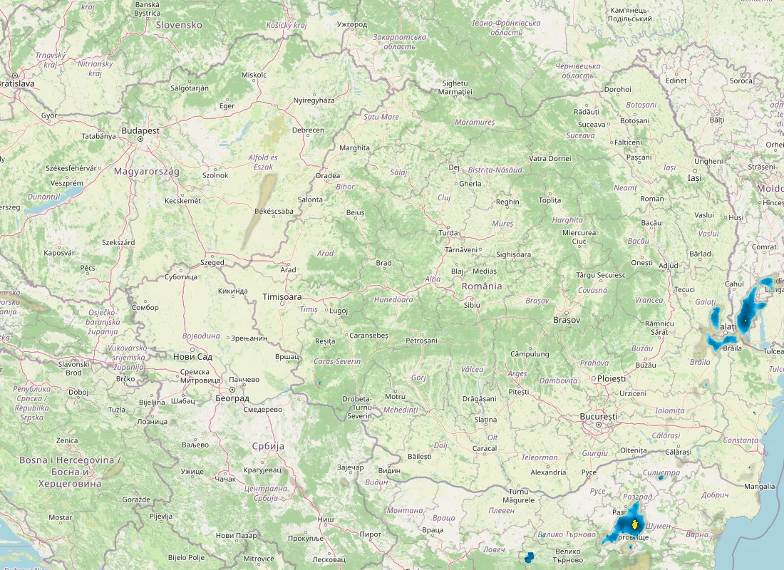 Hartă radar RainViewer cu precipitațiile din România pentru buletinul Meteo agricol România de la ora 12:00.