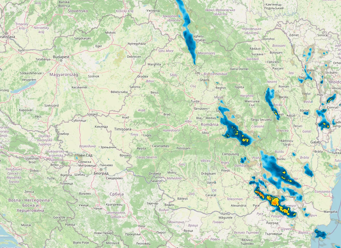 Hartă radar RainViewer cu precipitațiile din România pentru buletinul Meteo agricol România de la ora 21:00.