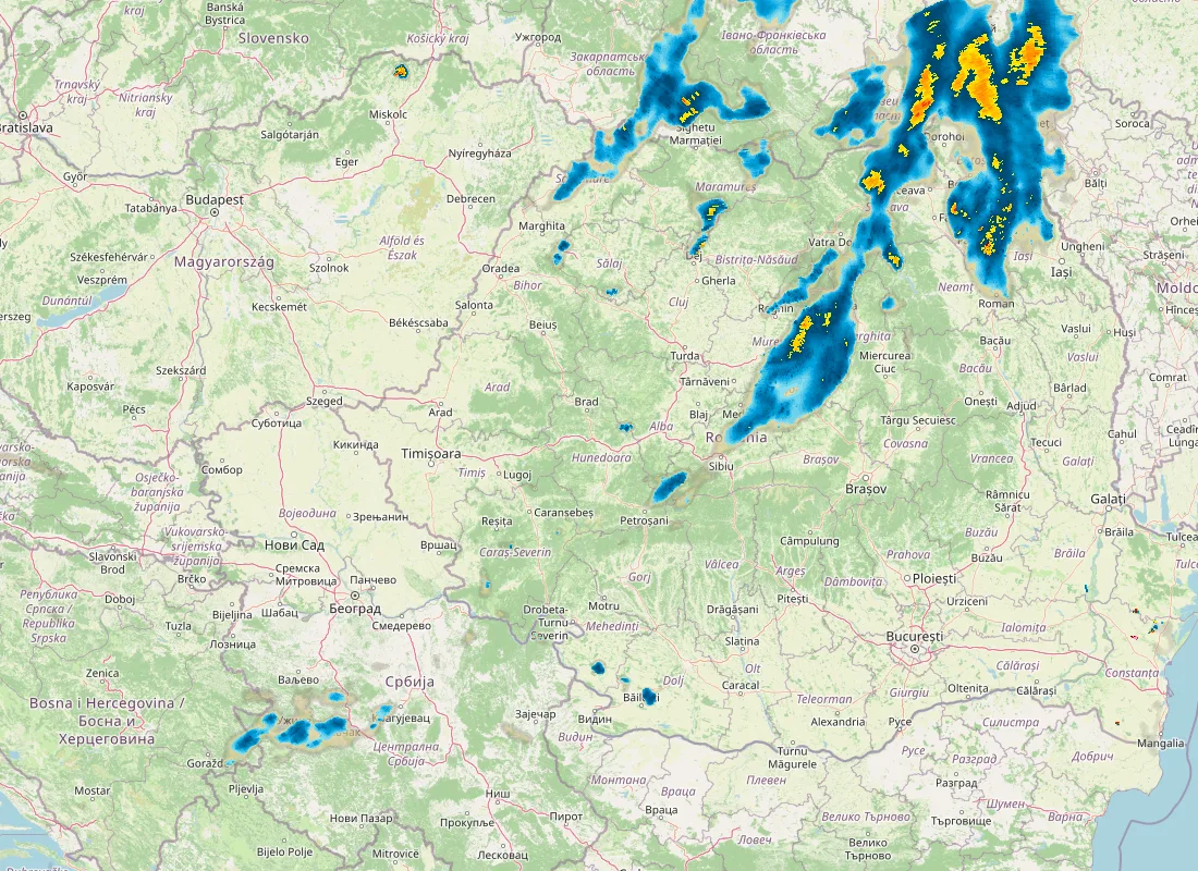 Hartă radar RainViewer cu precipitațiile din România pentru buletinul Meteo agricol România de la ora 12:00.