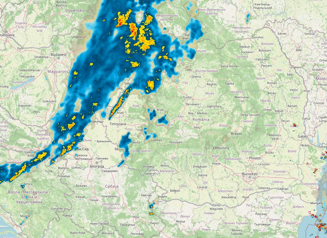 Hartă radar RainViewer cu precipitațiile din România pentru buletinul Meteo agricol România de la ora 05:00.