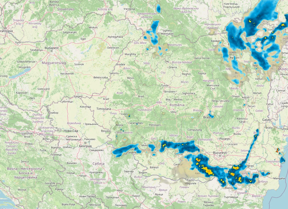 Hartă radar RainViewer cu precipitațiile din România pentru buletinul Meteo agricol România de la ora 05:00.