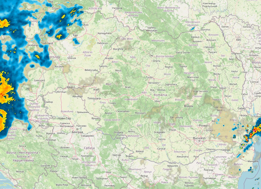 Hartă radar RainViewer cu precipitațiile din România pentru buletinul Meteo agricol România de la ora 05:00.