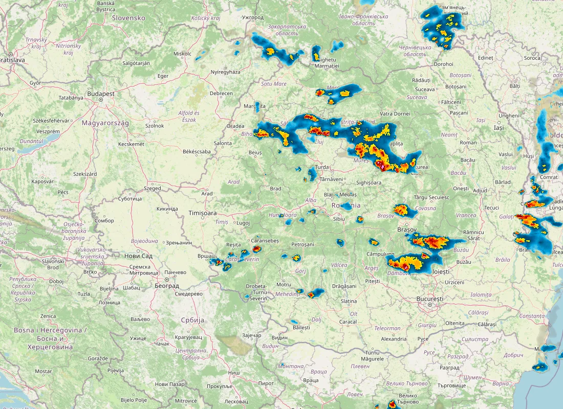 Hartă radar RainViewer cu precipitațiile din România pentru buletinul Meteo agricol România de la ora 18:00.