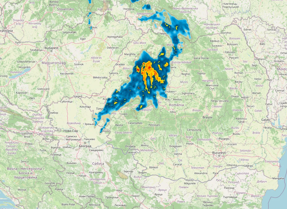 Hartă radar RainViewer cu precipitațiile din România pentru buletinul Meteo agricol România de la ora 12:00.