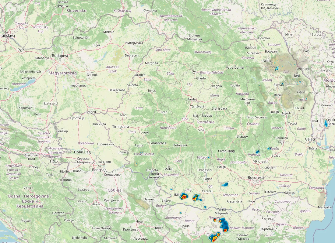 Hartă radar RainViewer cu precipitațiile din România pentru buletinul Meteo agricol România de la ora 12:00.