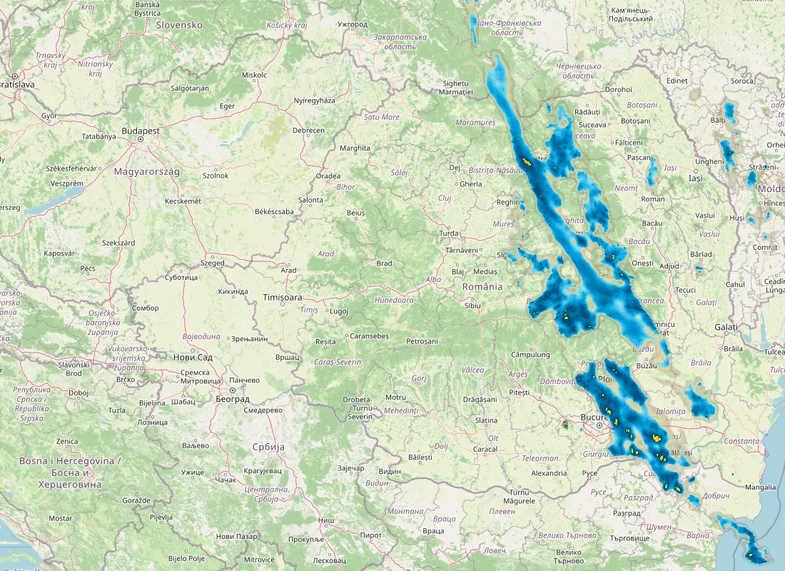 Hartă radar RainViewer cu precipitațiile din România pentru buletinul Meteo agricol România de la ora 18:00.