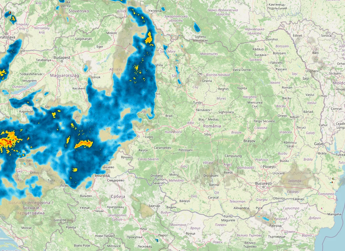 Hartă radar RainViewer cu precipitațiile din România pentru buletinul Meteo agricol România de la ora 21:00.