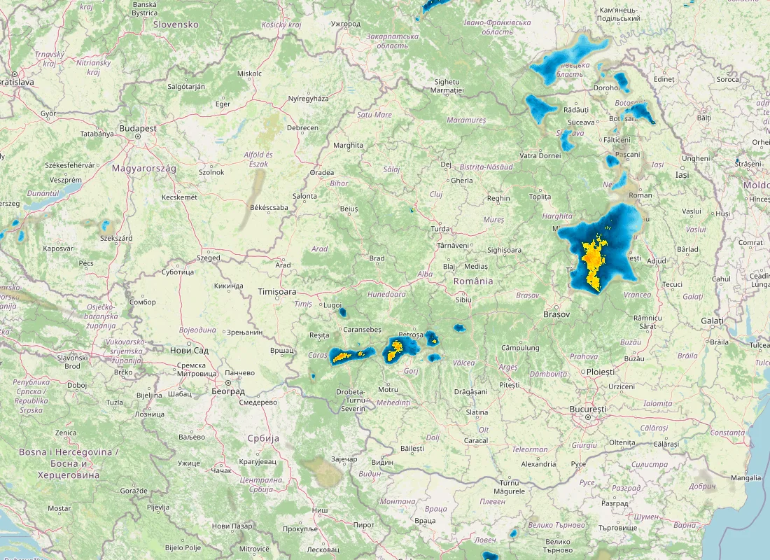 Hartă radar RainViewer cu precipitațiile din România pentru buletinul Meteo agricol România de la ora 12:00.