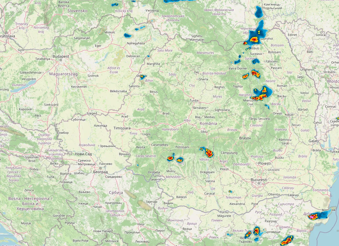 Hartă radar RainViewer cu precipitațiile din România pentru buletinul Meteo agricol România de la ora 18:00.