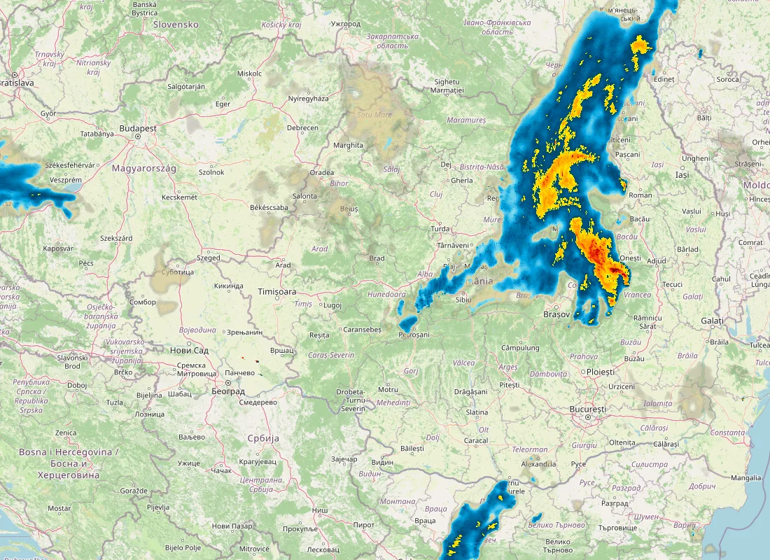 Hartă radar RainViewer cu precipitațiile din România pentru buletinul Meteo agricol România de la ora 05:00.