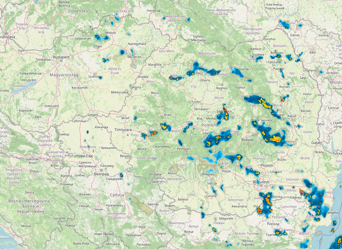 Hartă radar RainViewer cu precipitațiile din România pentru buletinul Meteo agricol România de la ora 18:00.