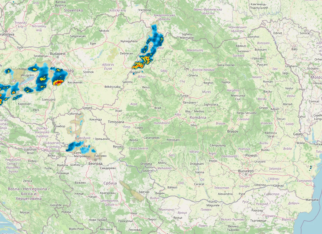 Hartă radar RainViewer cu precipitațiile din România pentru buletinul Meteo agricol România de la ora 12:00.