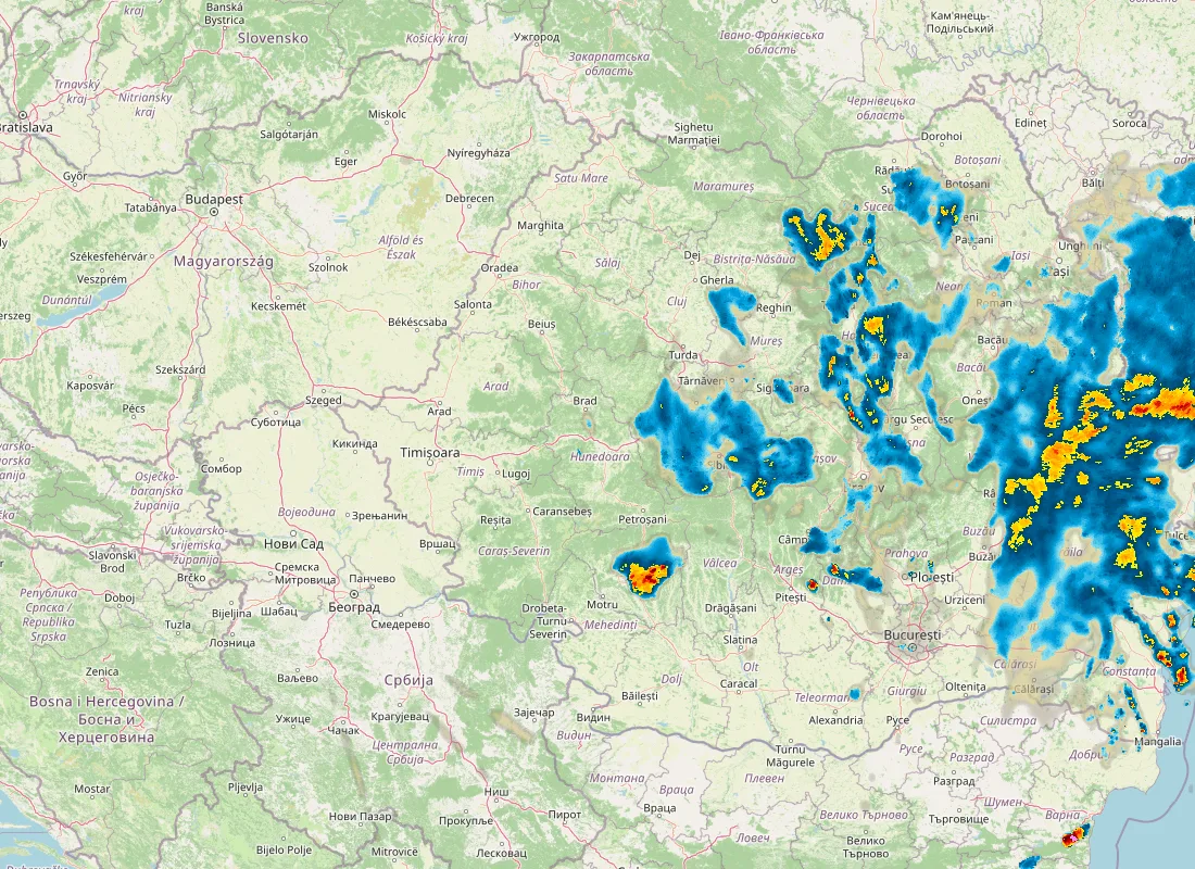 Hartă radar RainViewer cu precipitațiile din România pentru buletinul Meteo agricol România de la ora 21:00.