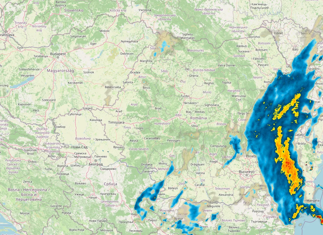 Hartă radar RainViewer cu precipitațiile din România pentru buletinul Meteo agricol România de la ora 05:00.