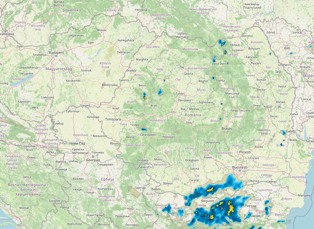 Hartă radar RainViewer cu precipitațiile din România pentru buletinul Meteo agricol România de la ora 18:00.