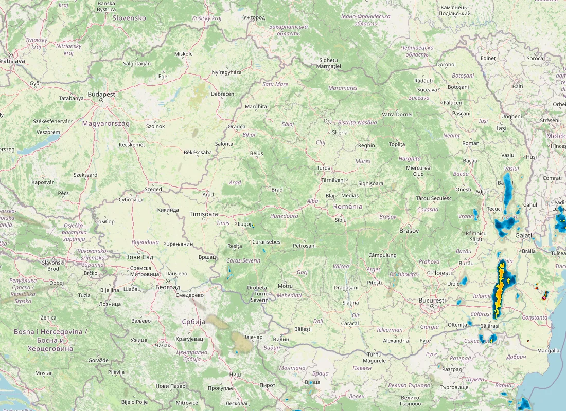 Hartă radar RainViewer cu precipitațiile din România pentru buletinul Meteo agricol România de la ora 18:00.