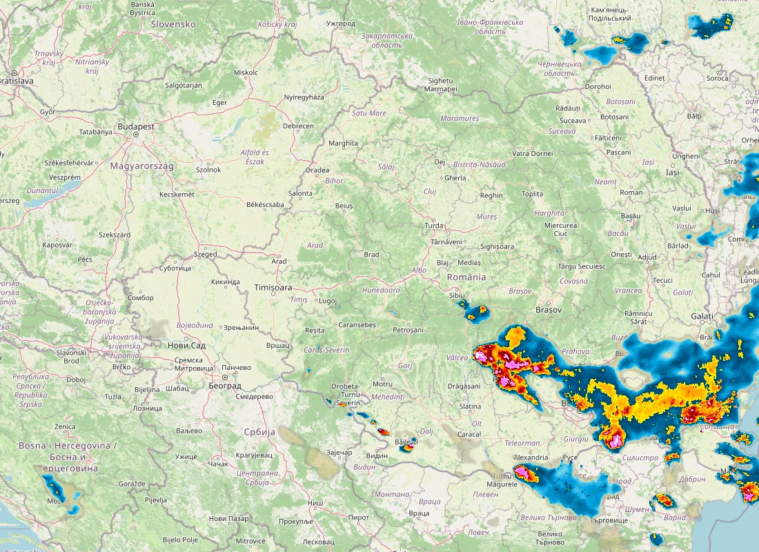 Hartă radar RainViewer cu precipitațiile din România pentru buletinul Meteo agricol România de la ora 21:00.