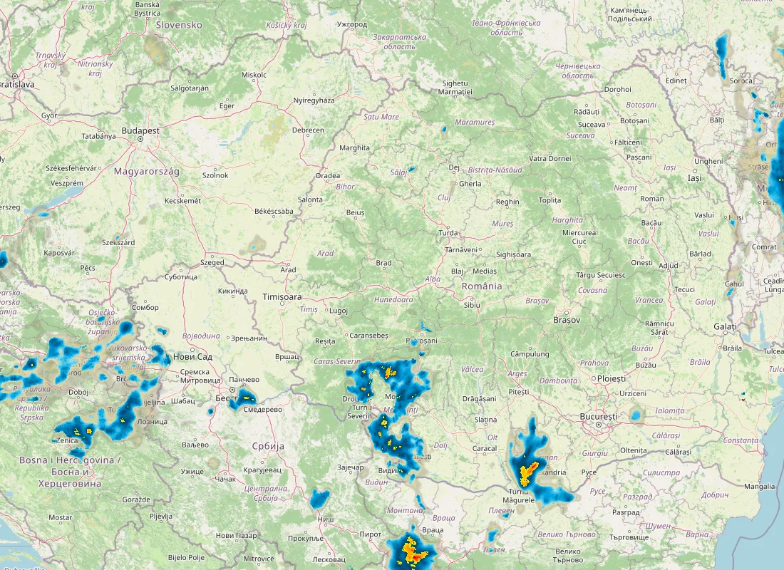 Hartă radar RainViewer cu precipitațiile din România pentru buletinul Meteo agricol România de la ora 05:00.