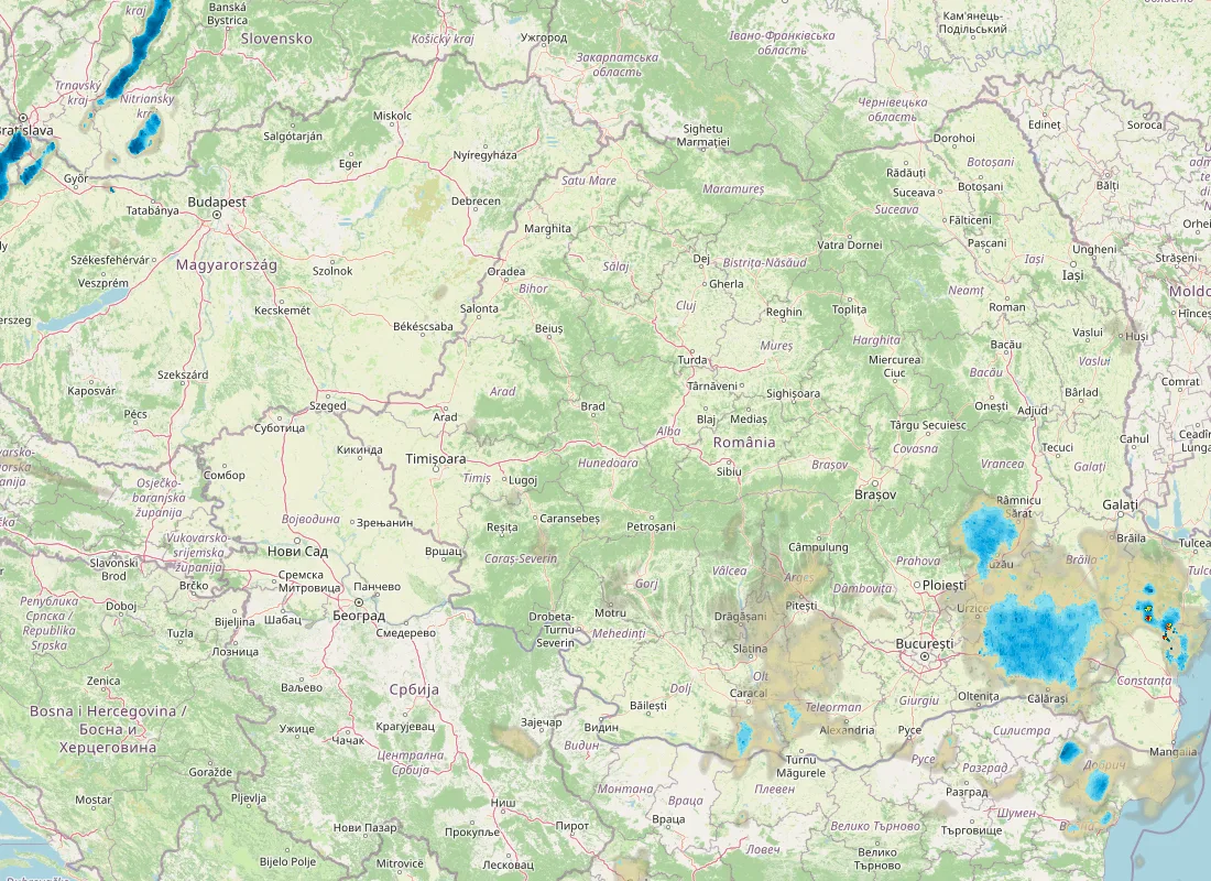 Hartă radar RainViewer cu precipitațiile din România pentru buletinul Meteo agricol România de la ora 12:00.