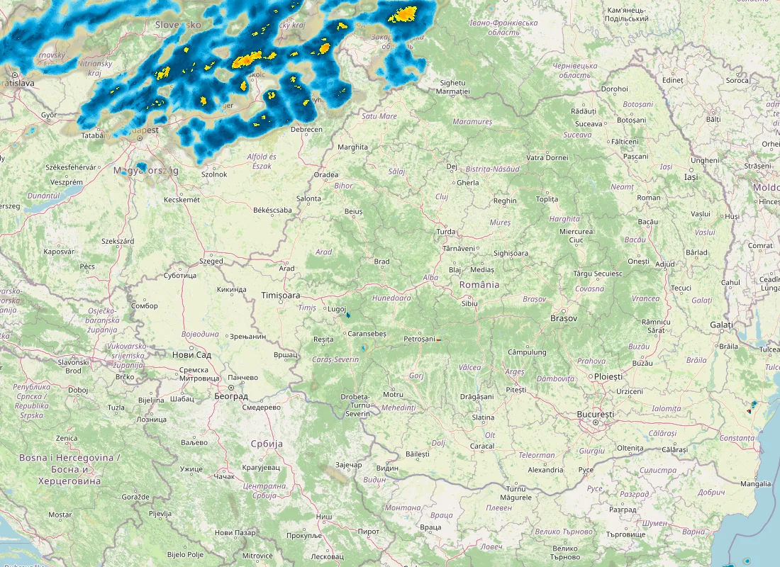 Hartă radar RainViewer cu precipitațiile din România pentru buletinul Meteo agricol România de la ora 12:00.