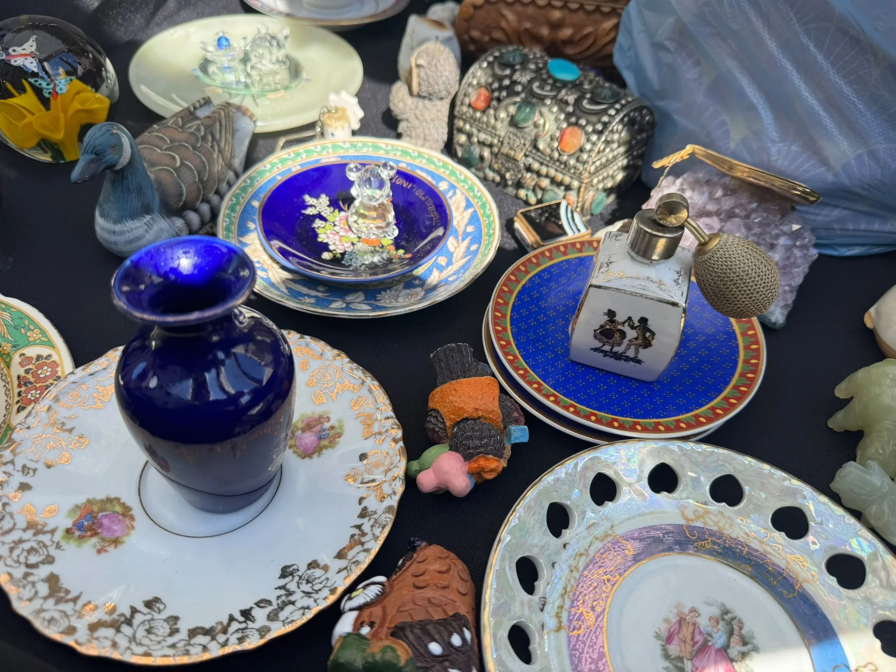 Târg de antichități și obiecte handmade în Piața Huet din Sibiu, între 30 iulie și 2 august