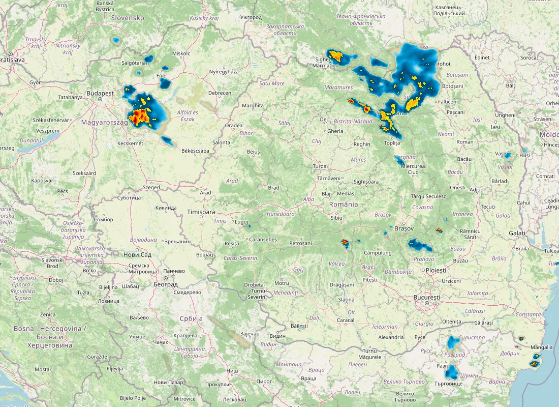 Hartă radar RainViewer cu precipitațiile din România pentru buletinul Meteo agricol România de la ora 12:00.