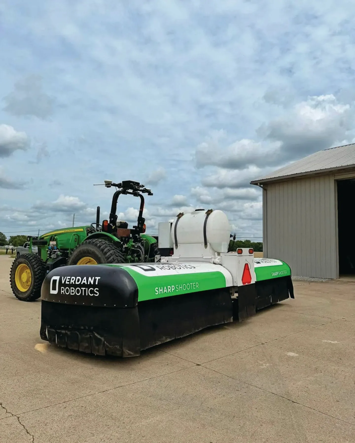 O nouă soluție pentru agricultura autonomă – Sabanto și Verdant Robotics automatizează aplicarea tratamentelor